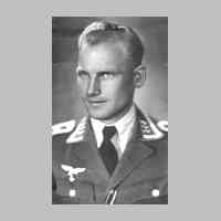 028-0001 Paul Stannehl aus Gross Keylau, geb. 14.4.1920, gest. 17.9.1944 als Falschirmjaeger in Monte Cassino..jpg